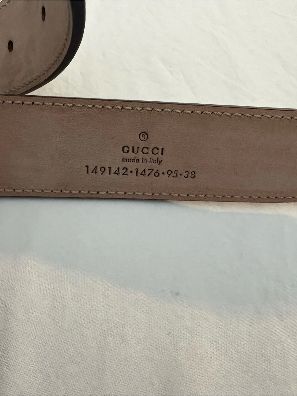 Gucci Dark Brown Leather Men’s Belt with Silver Buckle and Tan Interior